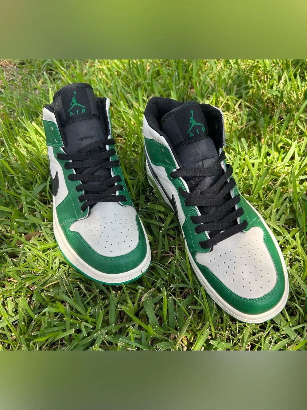 Nike Air Jordan 1 Mid - Pine Green/White/Black